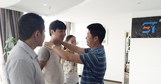 競(jìng)爭(zhēng)！榮譽(yù)！機(jī)會(huì)！越努力，越幸運(yùn)！