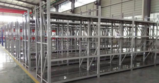 服裝行業(yè)倉庫，看勝通貨架如何妙招解決倉儲(chǔ)難題