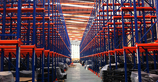 倉庫通廊式貨架哪家強——勝通貨架一頂倆