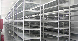 勝通貨架來(lái)告訴您倉(cāng)庫(kù)貨架怎么擺放合理