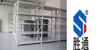 網(wǎng)絡(luò)讓合作零距離，喬司客戶選購疊裝衣服貨架有技巧