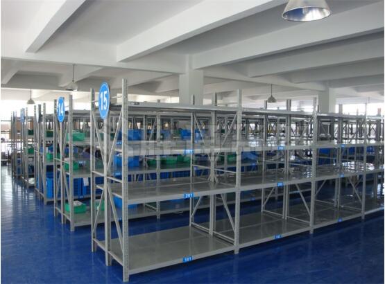 勝通輕型貨架深受各個(gè)行業(yè)客戶信賴