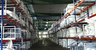 老客戶造寸服飾公司再下530組布匹貨架訂單