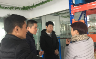 佛山市月月鳥紡織周總考察勝通貨架:選勝通倉儲選的就是品質