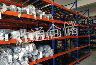 恭祝紹興金點(diǎn)子紡織200多組面料貨架成功交付使用