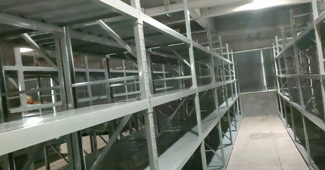 找品質(zhì)過關(guān)的中型貨架，浙江羅納服飾就推薦勝通！