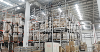 來看，一款定制化的貫通貨架在醫(yī)療器械企業(yè)中的應(yīng)用！