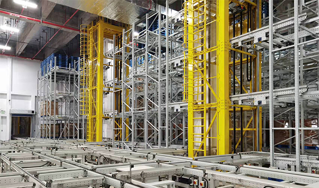 往復(fù)式提升機