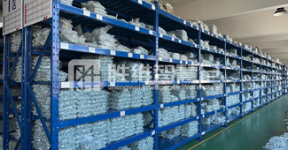 制造企業(yè)找對重型貨架廠家，大大提升倉儲效率！