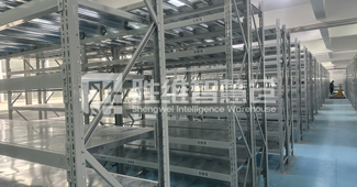 機(jī)械企業(yè)倉儲大升級，這款定制型的料箱立體貨架立大功！