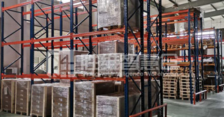 倉(cāng)儲(chǔ)難題困擾你？寧波軟管企業(yè)靠重型貨架破局！