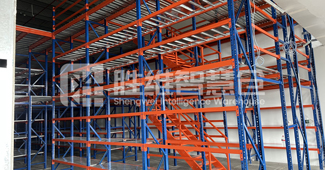 倉庫變?nèi)龑?，找貨不費(fèi)勁！紹興防護(hù)企業(yè)的閣樓貨架選對了