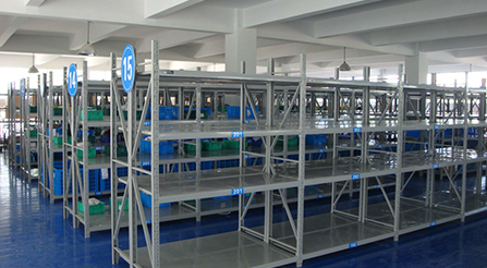 輕型貨架特點展示