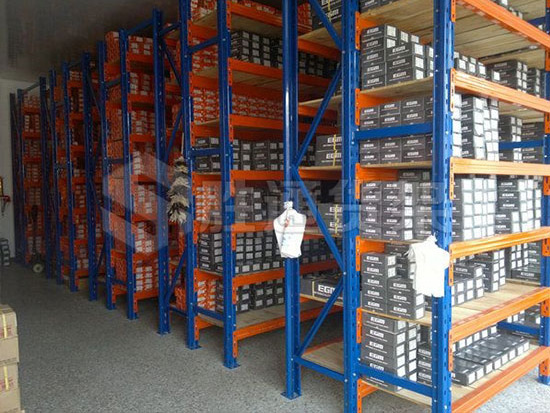 倉(cāng)庫(kù)使用貨架的優(yōu)勢(shì)有哪些.jpg 倉(cāng)庫(kù)使用貨架的優(yōu)勢(shì)有哪些.jpg