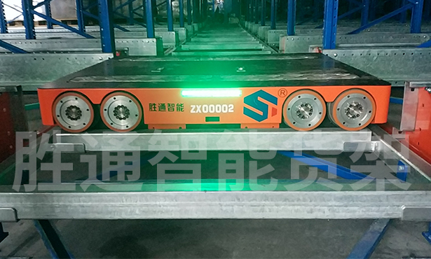 六合塑膠四向穿梭車(chē)貨架勝通智能.png 六合塑膠四向穿梭車(chē)貨架勝通智能.png