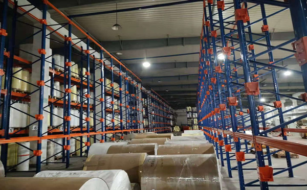 浙江萬寶龍膠粘制品有限公司-重型貨架完工案例展現(xiàn) 浙江萬寶龍膠粘制品有限公司-重型貨架完工案例展現(xiàn)