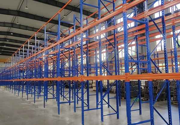 重型貨架廠家這么多，怎么選才對(duì)？江西耐普礦機(jī)來告訴你！