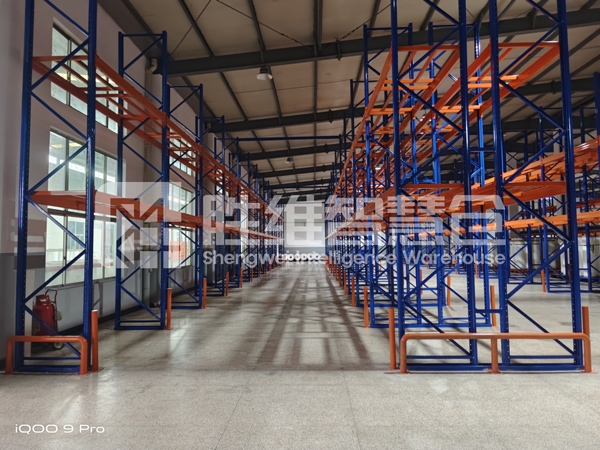 2重型橫梁式貨架600.jpg