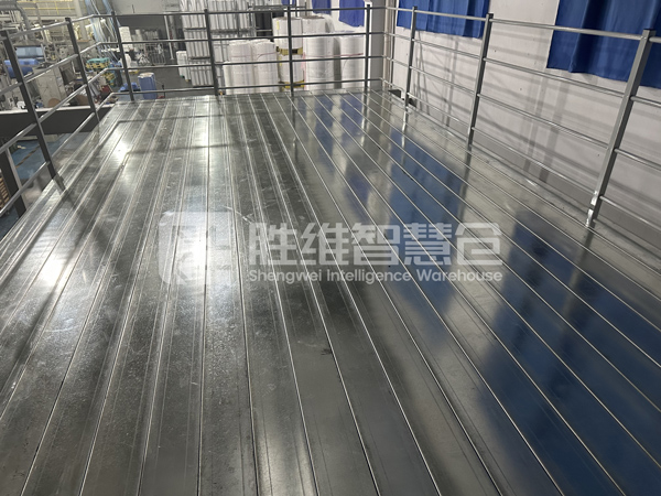 鋼平臺2600.jpg 鋼平臺2600.jpg