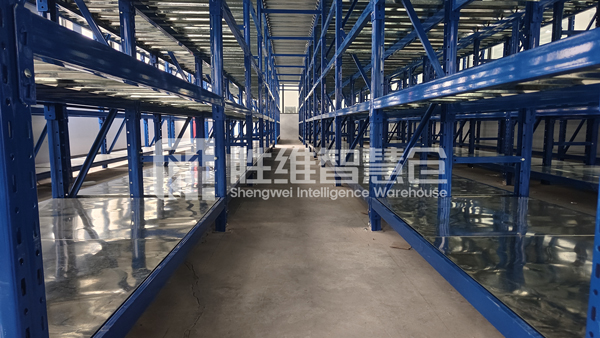 閣樓貨架600.jpg 閣樓貨架600.jpg