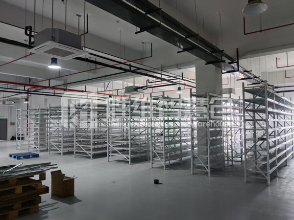 料箱立體貨架2600.jpg 料箱立體貨架2600.jpg