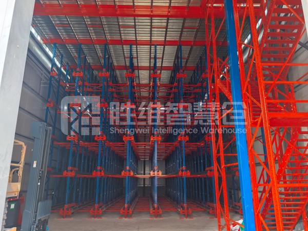 閣樓貨架600.jpg 閣樓貨架600.jpg