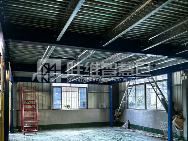 鋼平臺(tái)600.jpg 鋼平臺(tái)600.jpg