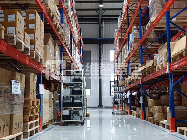 電子制造重型貨架600.jpg 電子制造重型貨架600.jpg