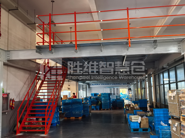 鋼平臺(tái)600.jpg 鋼平臺(tái)600.jpg