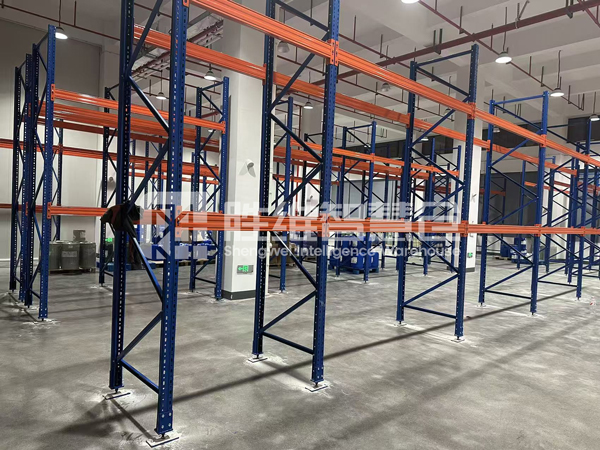 重型貨架600.jpg 重型貨架600.jpg